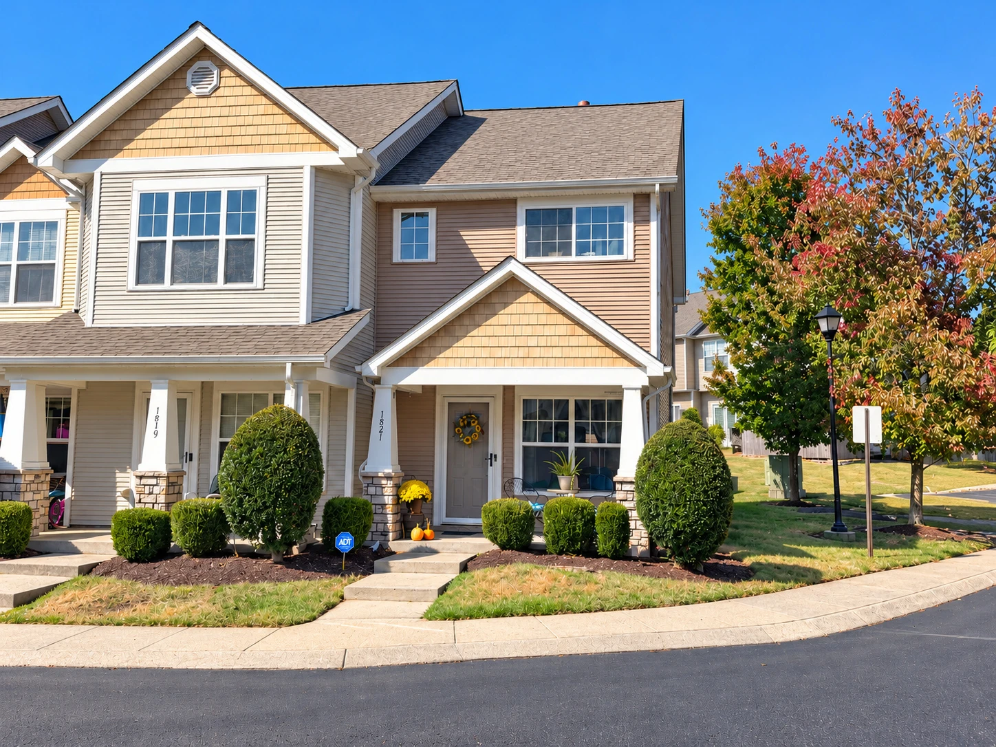 Front exterior of 1821 Lincoya Bay Dr